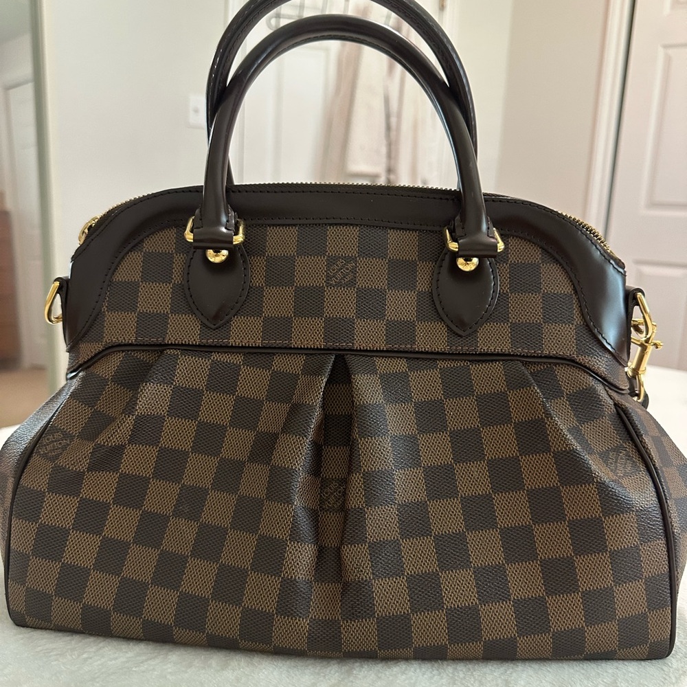 Louis Vuitton Trevi PM